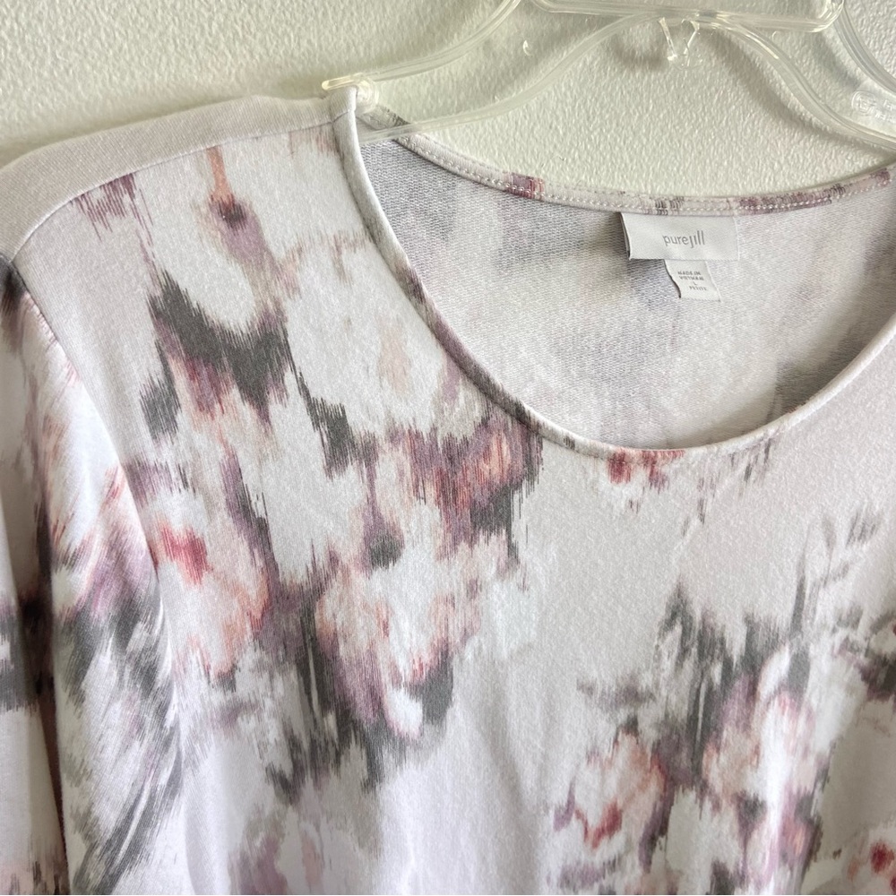 3/$25 J Jill Women's Abstract Floral Print Sweater - Pink and Gray‎ - Picture 2 of 8